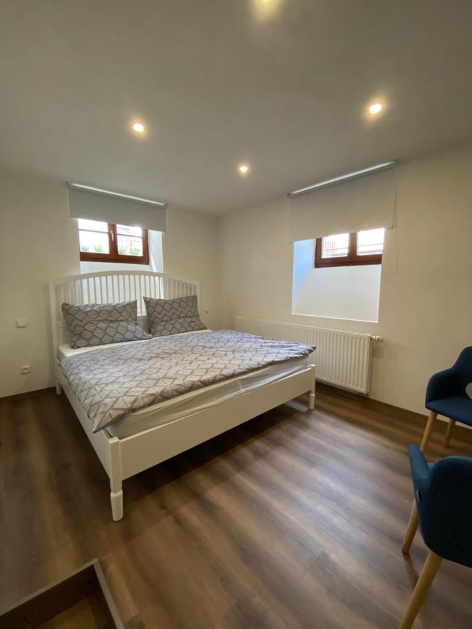Apartmany V Ulicce Frymburk Luaran gambar
