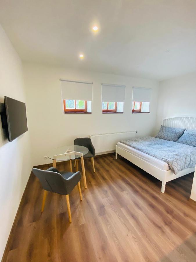 Apartmany V Ulicce Frymburk Luaran gambar