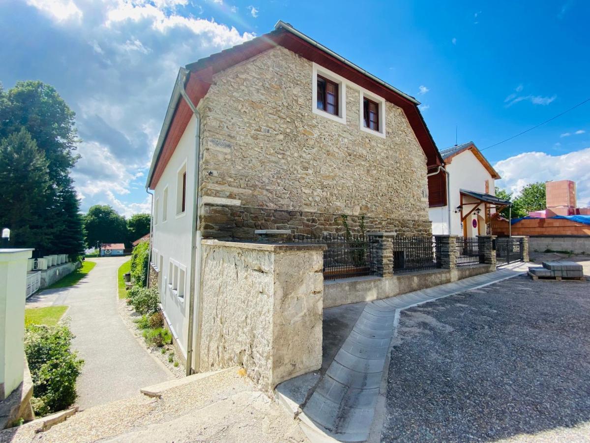 Apartmany V Ulicce Frymburk Luaran gambar