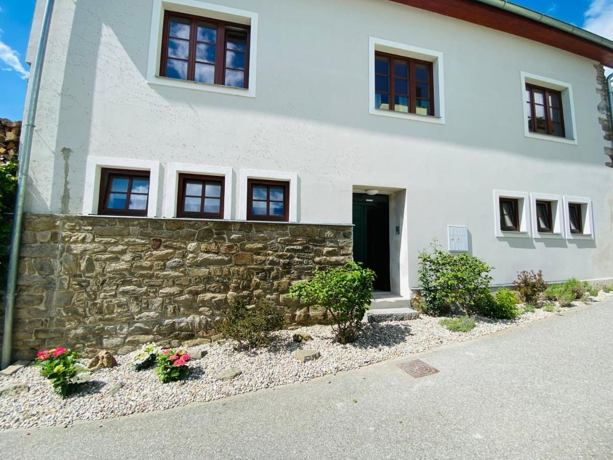 Apartmany V Ulicce Frymburk Luaran gambar
